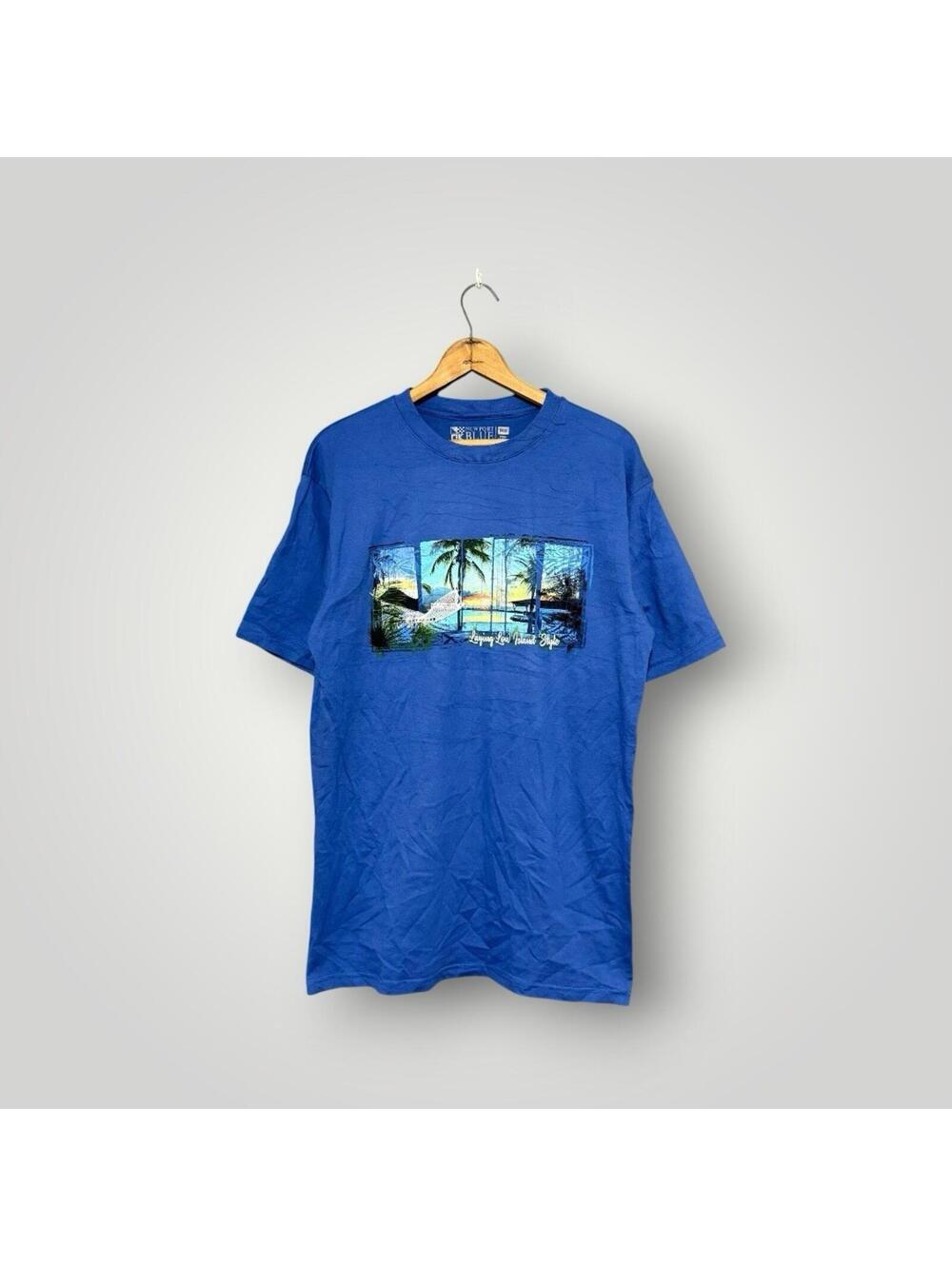 Laying Low Island Style Beach Shirt Size Medium Men’s
